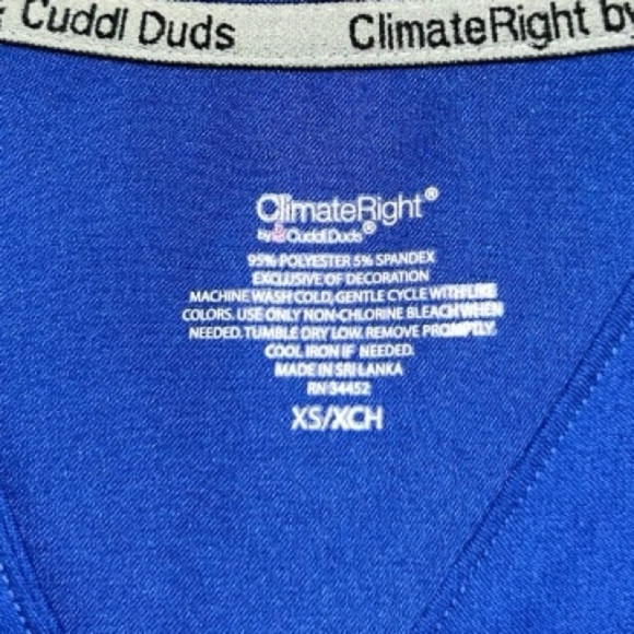 Climate Right Cuddl Duds Women’s Woven Twill Scrub Top V-neck Blue XS - Picture 8 of 8